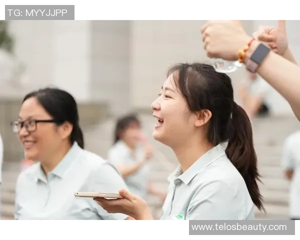 湘涛足球俱乐部奋勇争先展现团队精神与拼搏决心的精彩征程